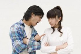 女朋友闹情绪隔着屏幕怎么哄 - 女朋友有情绪了怎么哄