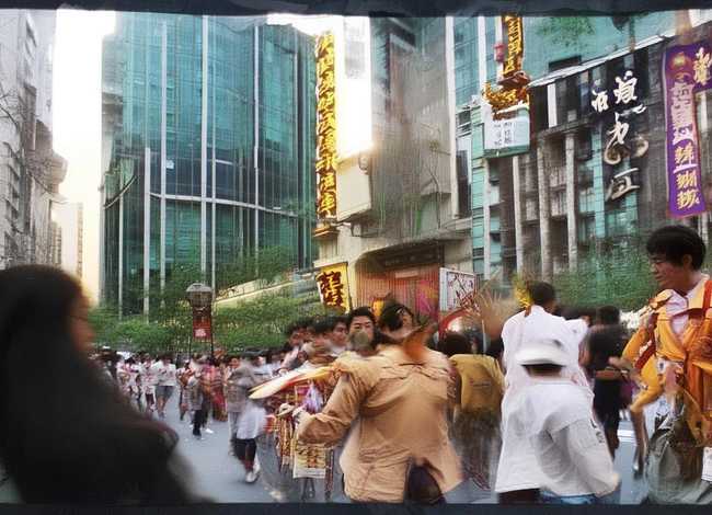 年的故事传说100字 - 关于年的传说故事100字左右