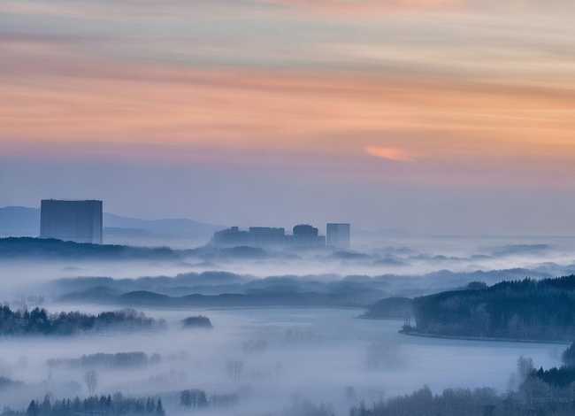 年的来历故事简介，年的来历故事简介50字