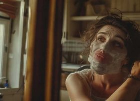 看老婆剪发刮脸故事，看老婆剪发刮脸故事视频