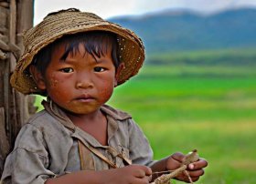 农村孩子的生活故事简单简短 - 农村孩子的生活故事简单简短概括