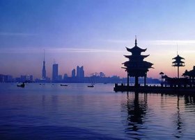 青岛故事免费全集（青岛电视台青岛故事）