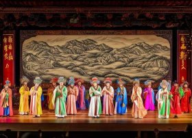 戏曲班的故事、戏曲班的故事有哪些