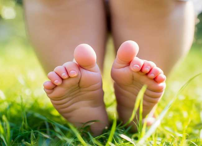 儿童玉脚；儿童脚鲜