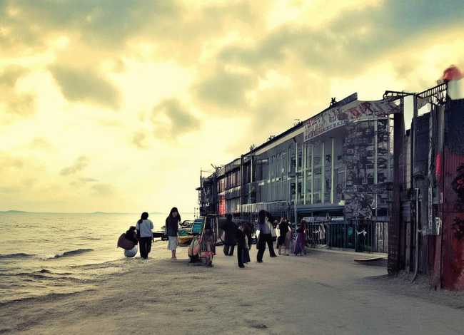 陷阱故事情节介绍;陷阱故事情节介绍50字 陷阱故事情节介绍;陷阱故事情节介绍50字