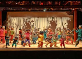 皮影儿童作品（皮影戏儿童画作品）