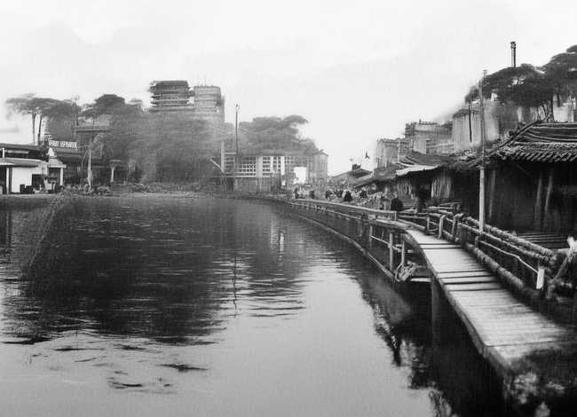 秋天的童话故事300字,秋天de童话 秋天的童话故事300字,秋天de童话