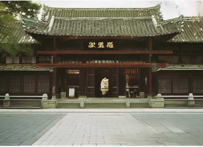 乐不思蜀的故事简写、乐不思蜀的故事简写20字