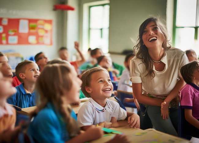 文明礼仪故事一年级；一年级文明礼仪的讲故事