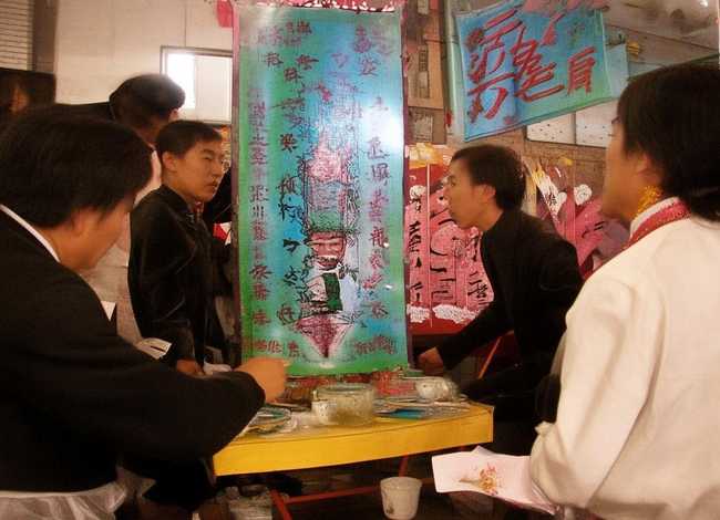 东施效颦的故事儿童版文字版很短 东施效颦的故事及寓意150字