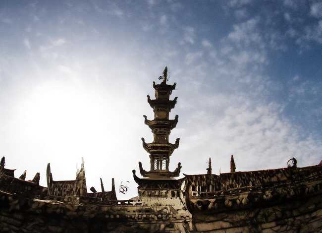 尊师的故事30字左右 尊师的故事30字左右简短