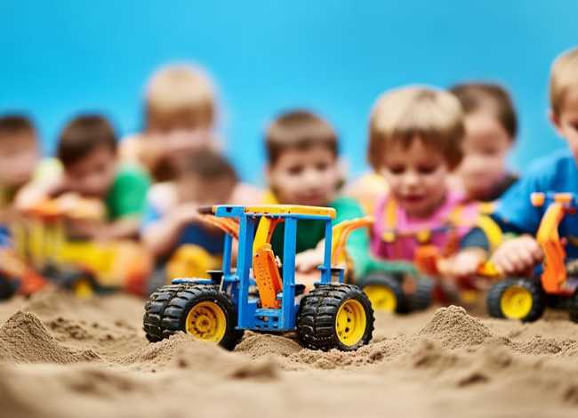 挖土机幼儿视频，幼儿挖土机视频大全集