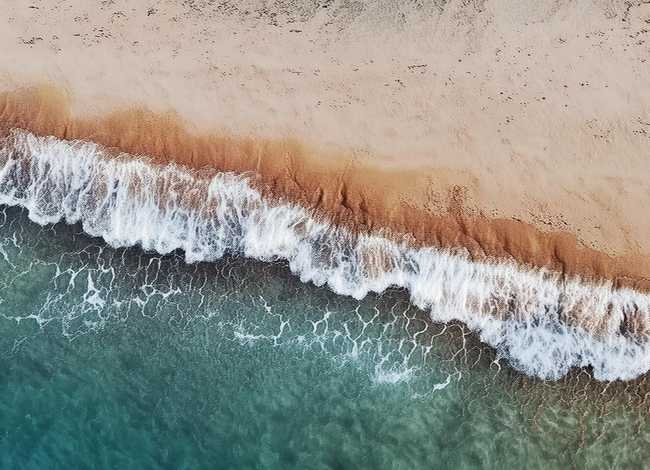 孟姜女的故事简介200字左右（孟姜女的故事简介200字左右怎么写）