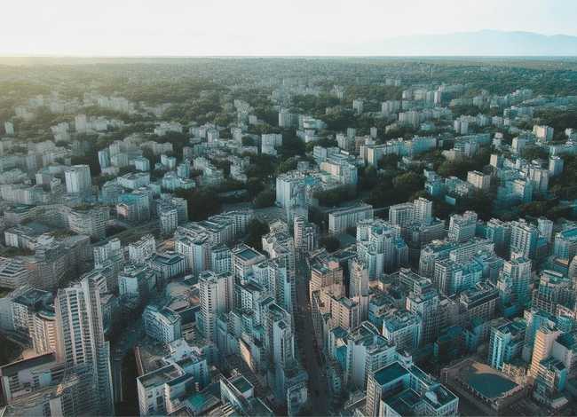 伯乐相马的简短故事；伯乐相马的简短故事50字