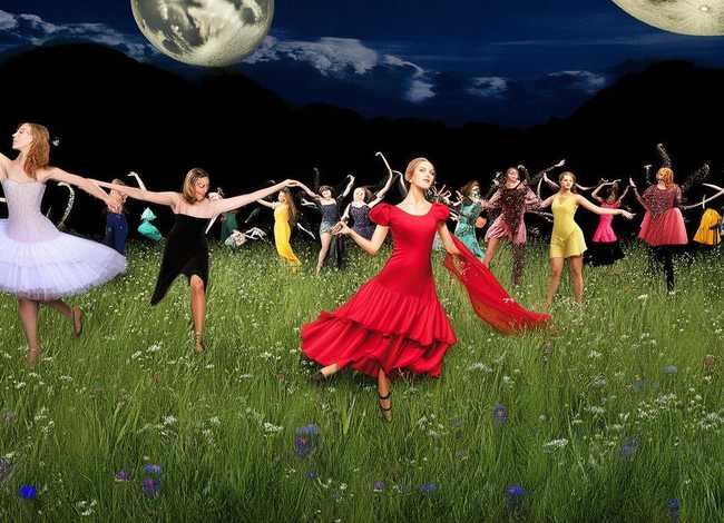 跳跳舞故事 - 12个跳舞的故事