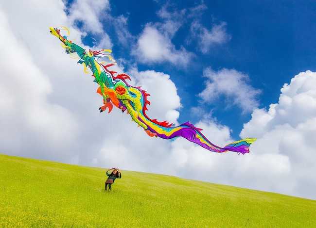 儿童故事风筝不怕高（风筝飞再高也不怕）