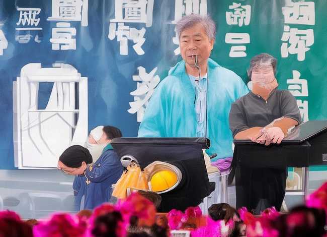 恐龙凶巴巴儿童故事 睡前故事恐龙凶巴巴的故事