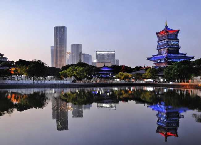 史铁生一生的故事；史铁生一生的故事50字