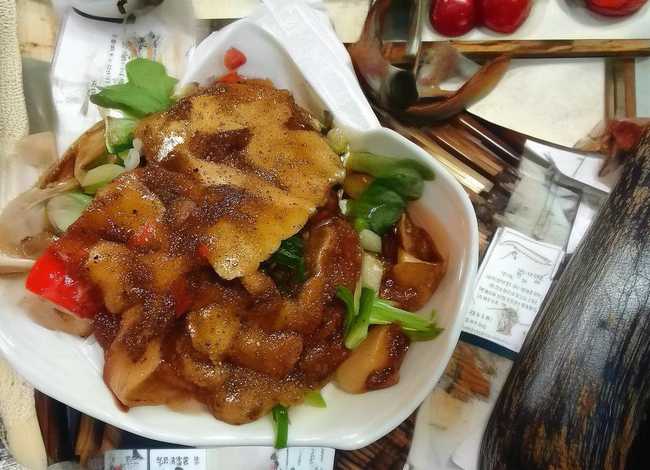 夸父追日的故事简介 夸父追日的故事简介20字 夸父追日的故事简介 夸父追日的故事简介20字