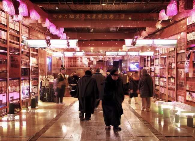 秋天树叶为什么会变黄 儿童故事；为什么秋天树叶会变黄20字