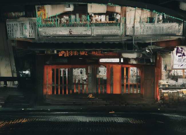 幸福家庭背后的故事100字、幸福家庭背后的故事100字作文