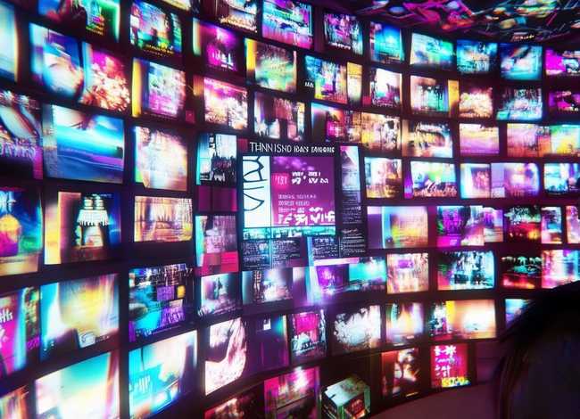 十万个品牌故事爱奇艺；十万个品牌故事爱奇艺能看吗