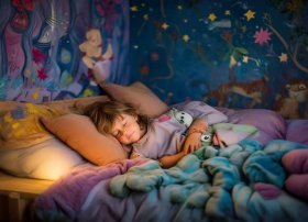 儿童睡前故事4岁催眠、幼儿睡前催眠故事