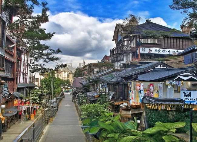 端午节来源的故事，端午节来源的故事40个字