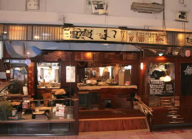 徐悲鸿的故事30字左右，徐悲鸿的故事30字左右怎么写