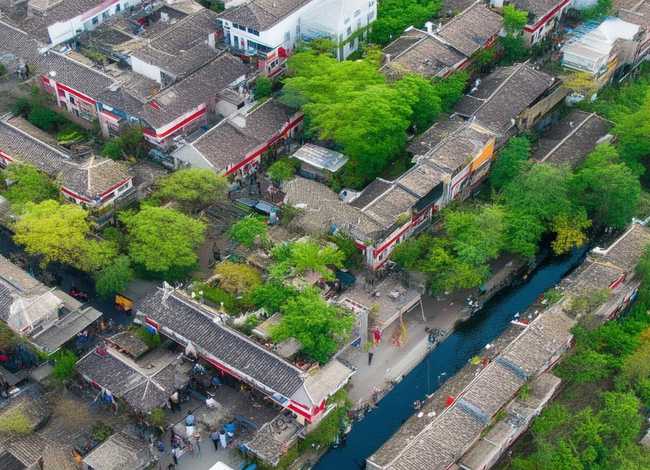 海瑞精神儿童画词（海瑞的精神品质用四字词语）