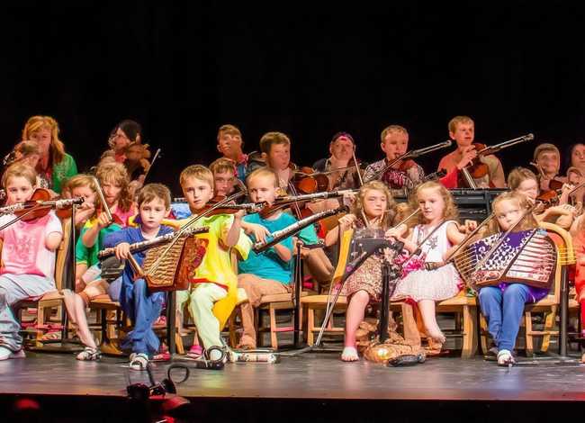 儿童乐器演奏演出串词；儿童乐器演奏演出串词大全