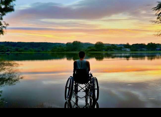 残疾名人励志小故事 残疾名人励志小故事大全