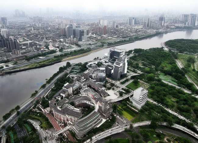 体育明星故事50字左右；体育明星故事50字左右作文