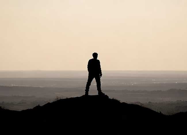 名人的故事简短；名人的故事简短30字