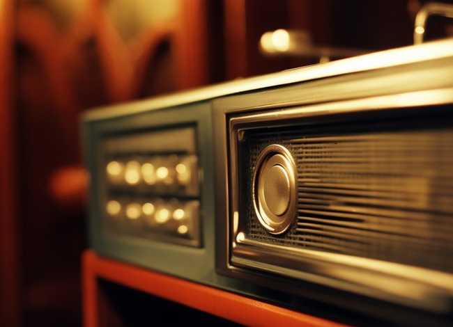 收音机耳机接口、收音机耳机接口在哪