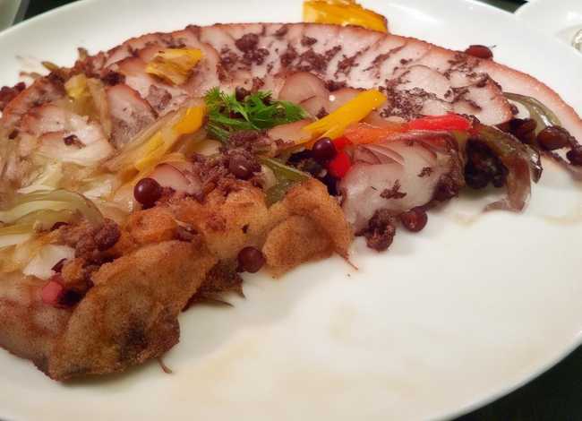 刘翔的故事二十字左右；刘翔的故事二十字左右概括