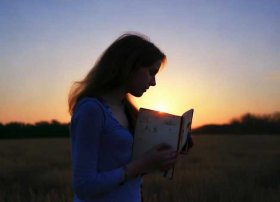 一个独生女的故事歌曲、一个独生女的故事歌曲歌词