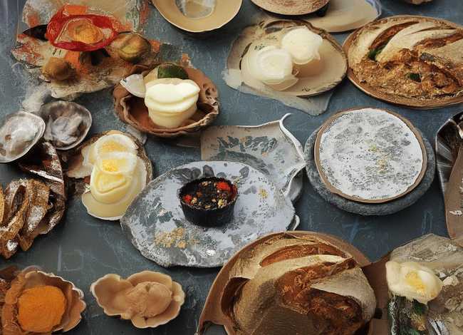 乌鸦与狐狸简短故事 乌鸦与狐狸简短故事50字