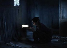 凿壁偷光的故事原文；凿壁偷光的故事原文翻译