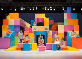 时尚舞台儿童游乐（舞台儿童游戏）