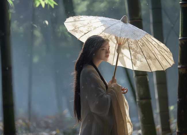 纸雨伞的故事 - 纸雨伞完整故事