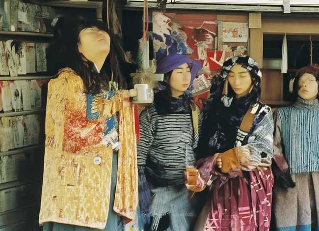 小猫的故事100个字；小猫的故事100个字三年级