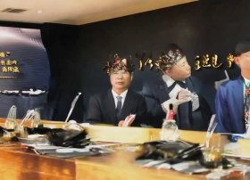 儿童吊车故事书；吊车的幼儿故事