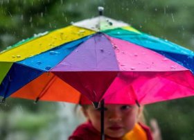 雨伞儿童折纸，儿童折纸大全简单易学雨伞