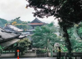 校园爱情小故事100字左右，校园爱情故事精选5篇