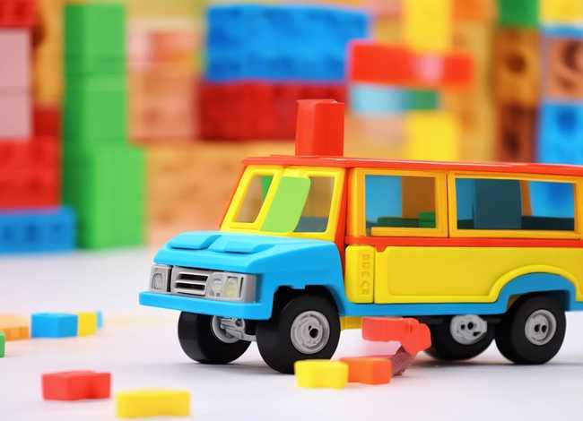 叉车视频大全儿童版；XINHANGTOYS鑫行玩具儿童工程车叉车+积木人仔-适用对象