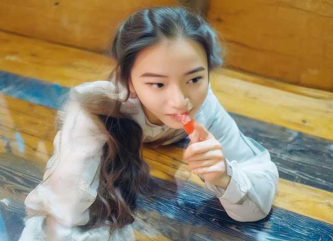 300字左右的经典古诗词;古诗词赏析,最好有名点的300字 300字左右的经典古诗词;古诗词赏析,最好有名点的300字