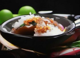 捕风捉影故事50字，捕风捉影