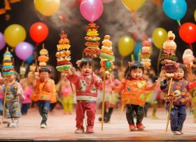 小不点儿童极品大串烧，少儿汇报演出主持词