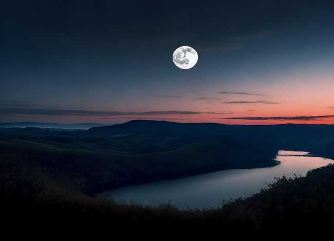 有关月亮的故事400字、太阳和月亮作文400字